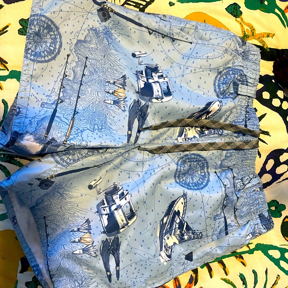 Aftco swim trunks youth medium